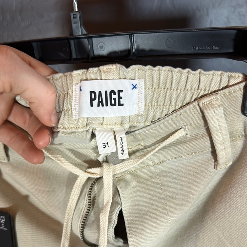 PAIGE Tan Flat Front Shorts Lightweight Relaxed‎ Fit - Picture 2 of 5